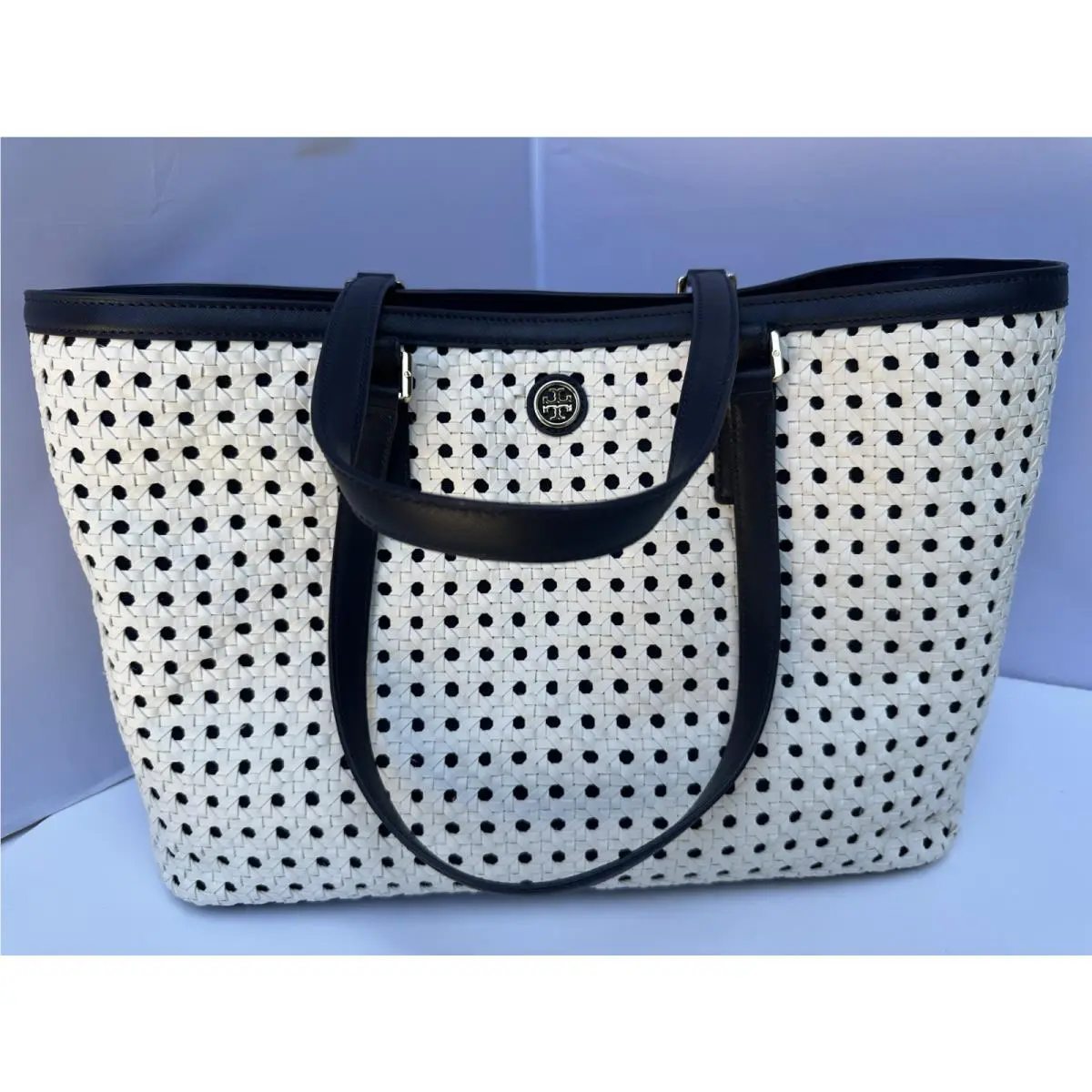 Tory Burch Women`s Bag Robinson Basket Weave Tote Shoulder Handbag White