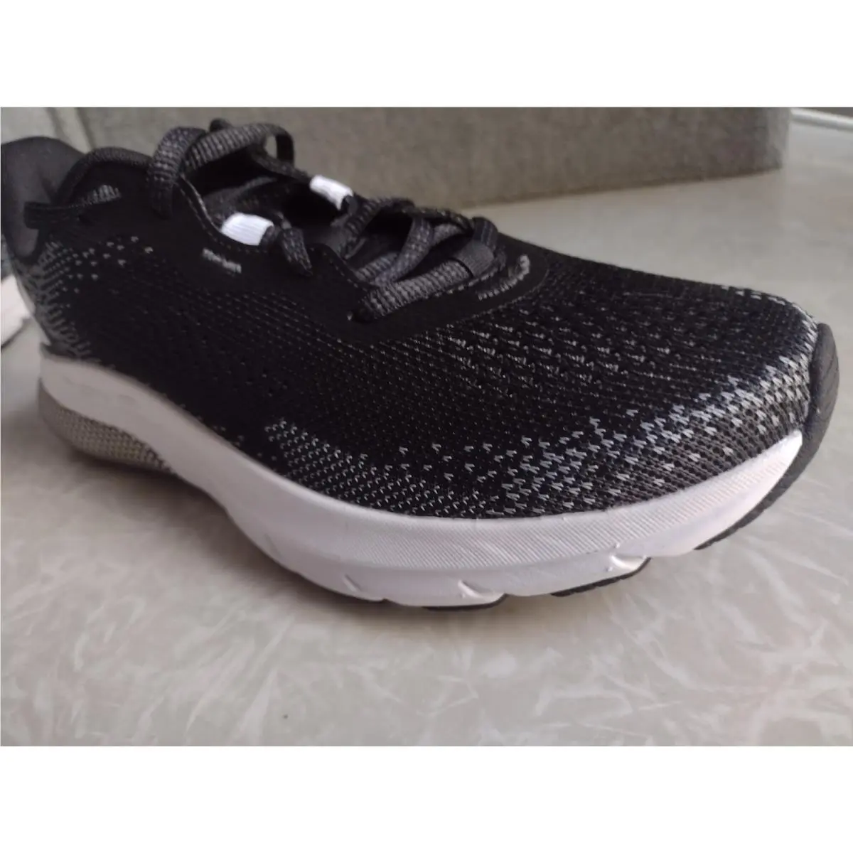 Under Armour shoes - HOVR Turbulence 2 - HOVR Turbulence - 3026525 001 - Black 15