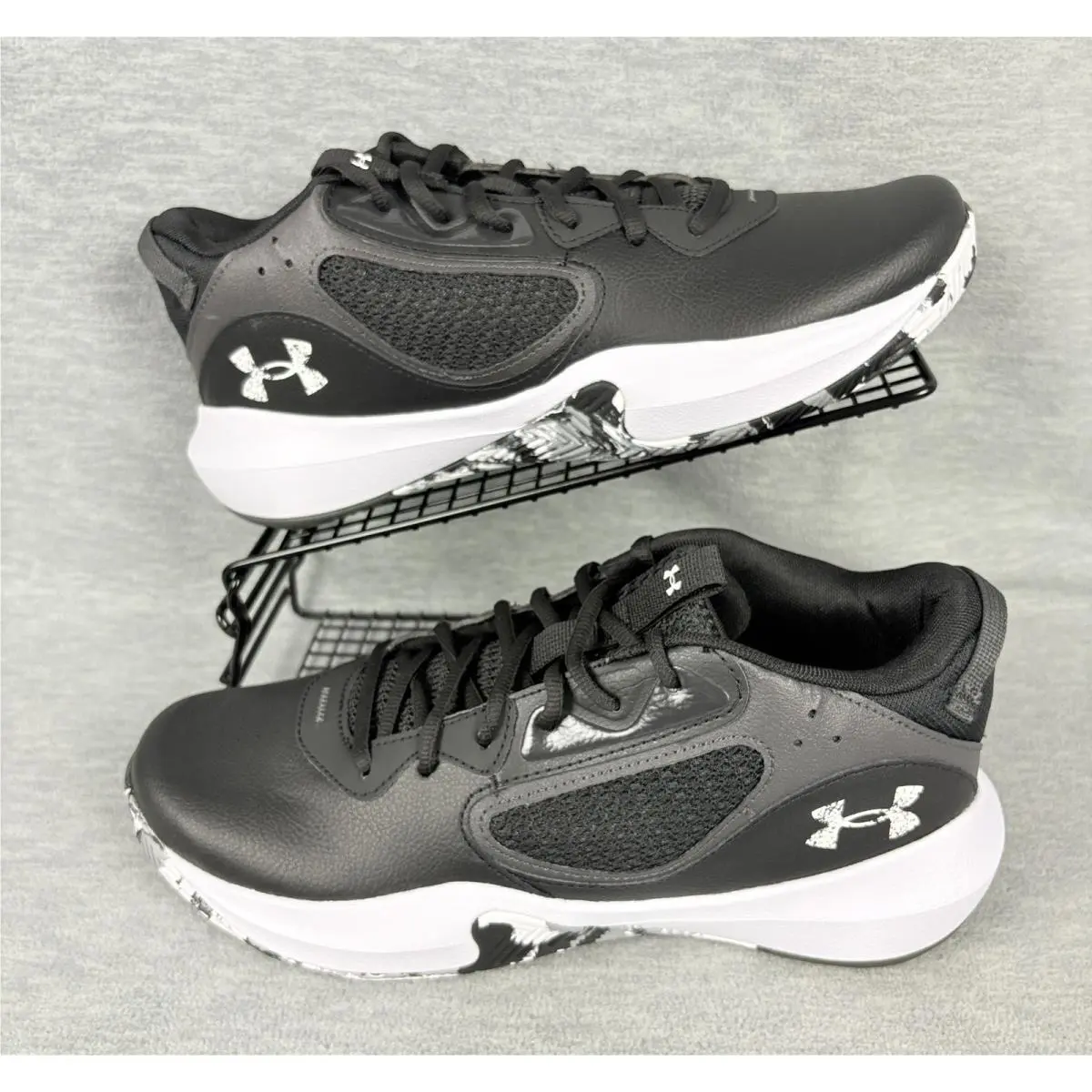 Under Armour Lockdown 6 Basketball Sneakers Mens 10 Black White Stabil Comfort