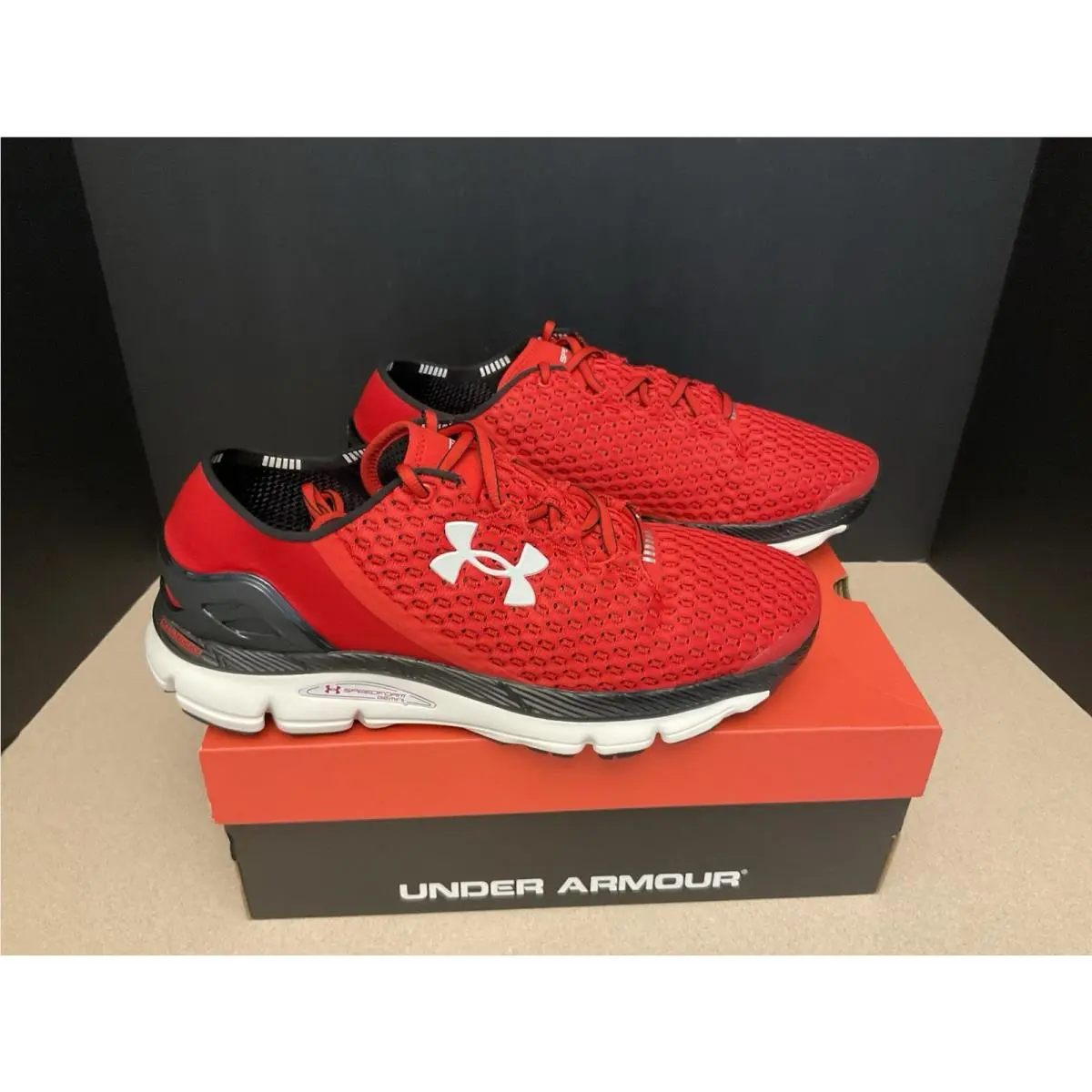 Mens Under Armour Speedform Gemini Charged Red Running Shoes. Size 11