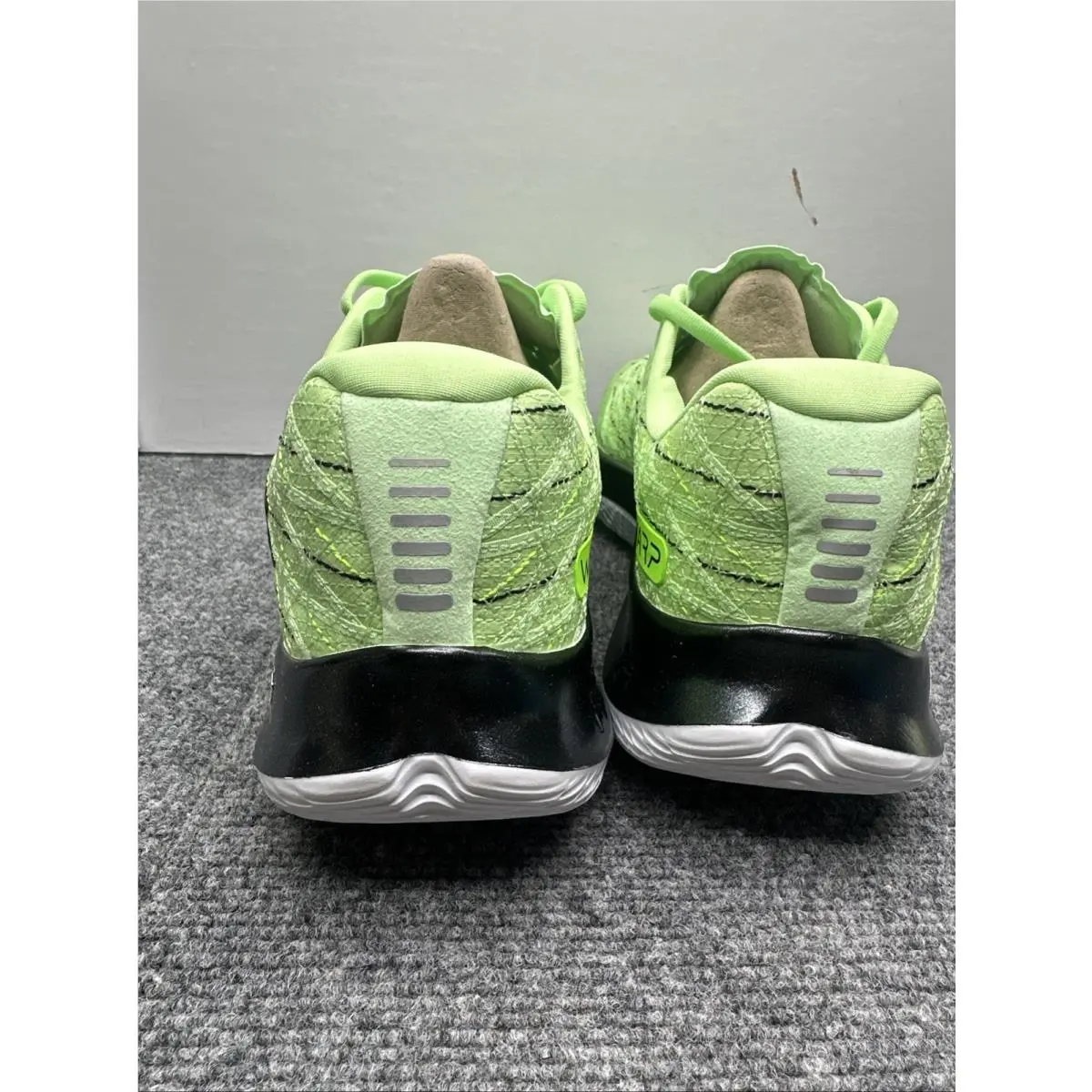Under Armour shoes - Under Armour Flow Velociti Wind - 3023545-301 - Green 2