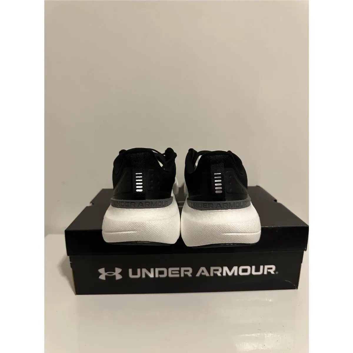 Under Armour shoes - Under Armour HOVR Infinite - HOVR Infinite - 3027189-001 - Black/Grey 3