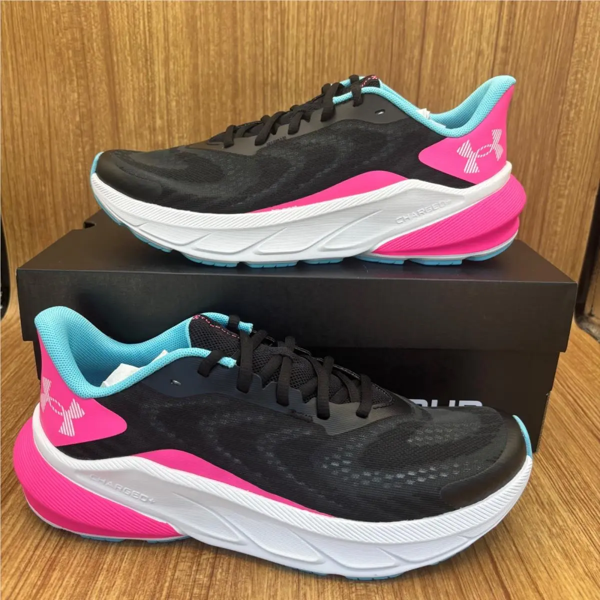 Under Armour Turbulence 3 Girls 7Y Black Pink Blue Running Shoes