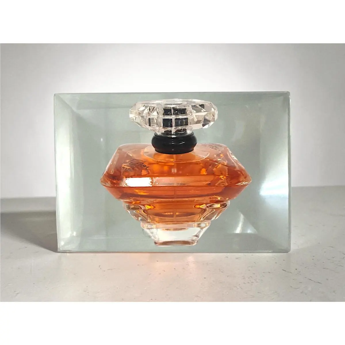 Tresor by Lancome L`eau De Parfum The Majestic Rose Spray 3.4 oz