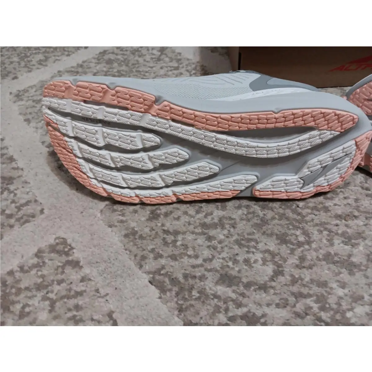Altra shoes - Paradigm 8 Wide - Paradigm Wide - AL0A85RQ220-090 - Gray (UPC: 197804644827) 15