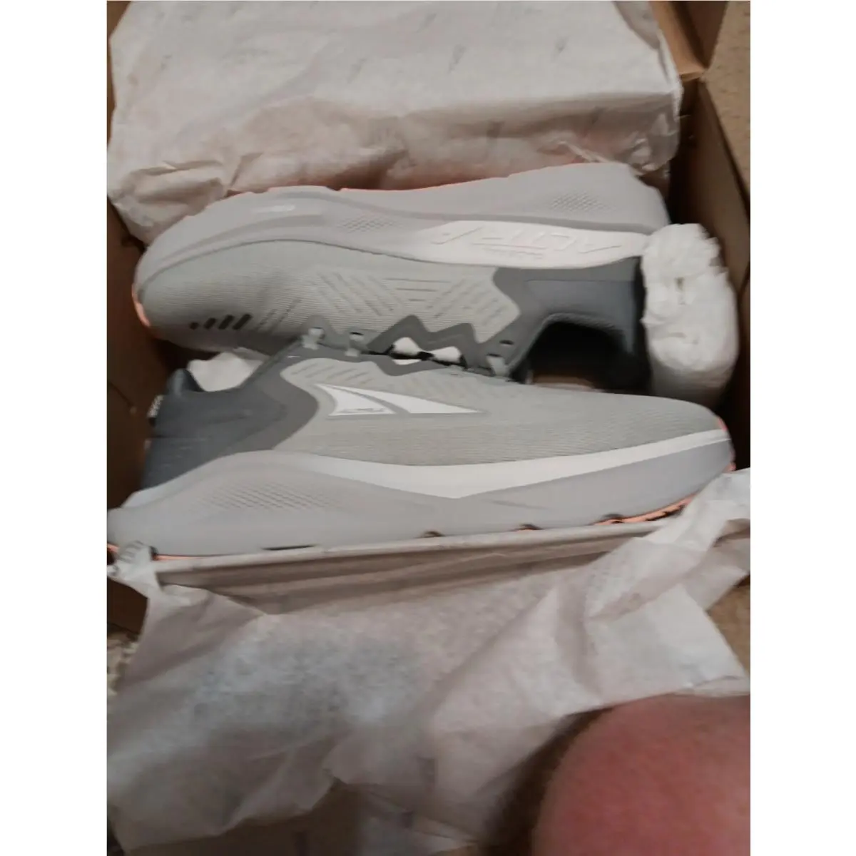 Altra shoes - Paradigm 8 Wide - Paradigm Wide - AL0A85RQ220-090 - Gray (UPC: 197804644827) 0