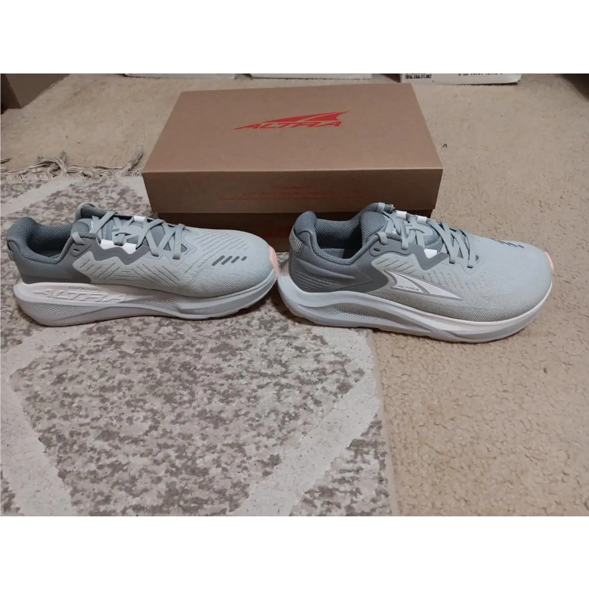 Altra shoes - Paradigm 8 Wide - Paradigm Wide - AL0A85RQ220-090 - Gray (UPC: 197804644827) 2