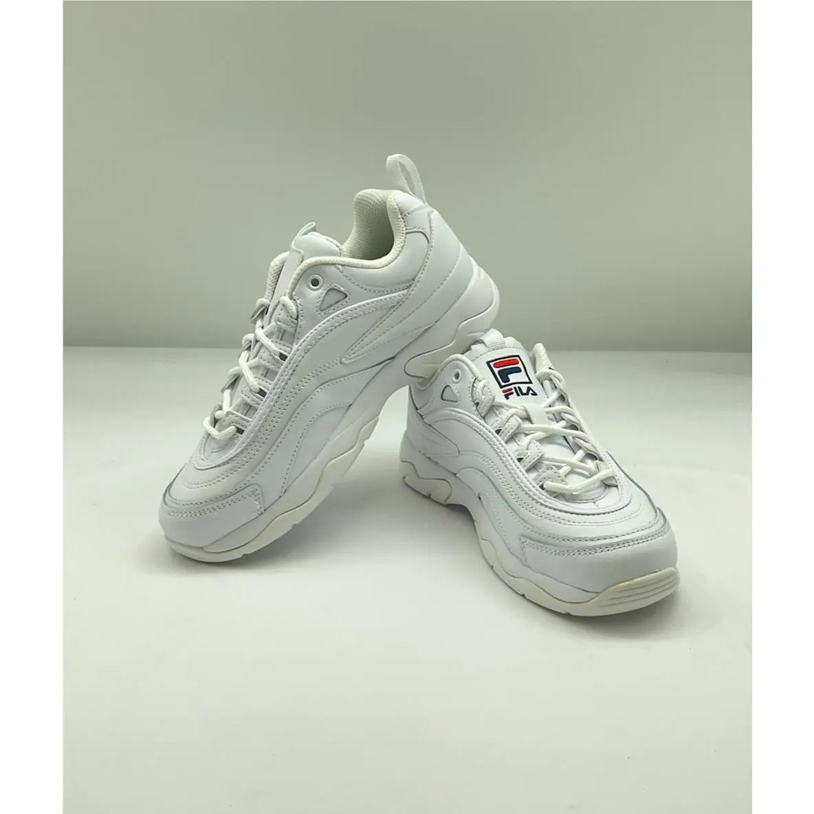 Fila Disarray Women`s Sneaker Size 7 White