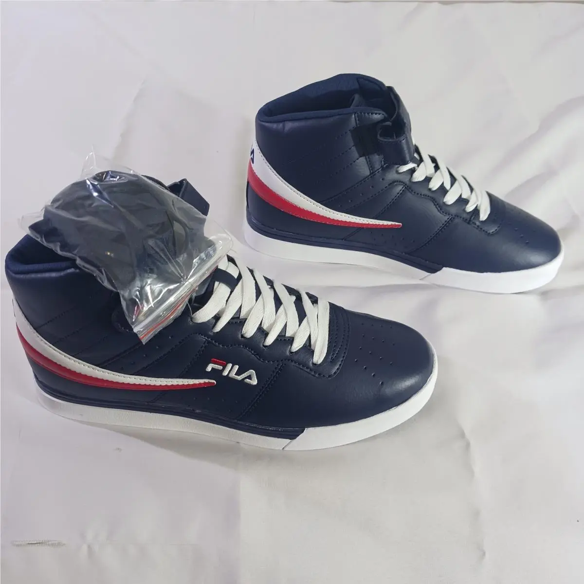 Fila Vulc 13 Mid Plus Sneakers Men`s 10 Navy Blue White Red Tennis Shoes