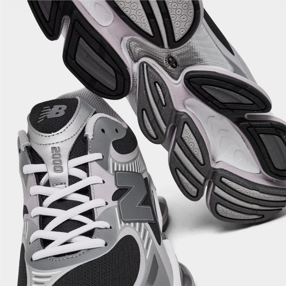 New Balance shoes - U20003OZ 020 - Silver Metallic/Faded Black 4