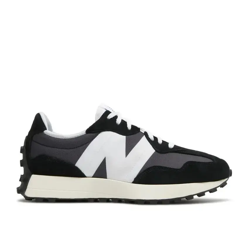 New Balance shoes - New Balance 327 - Black 6