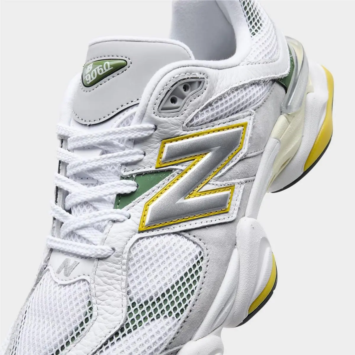 New Balance shoes - U906089D 100 - White 4