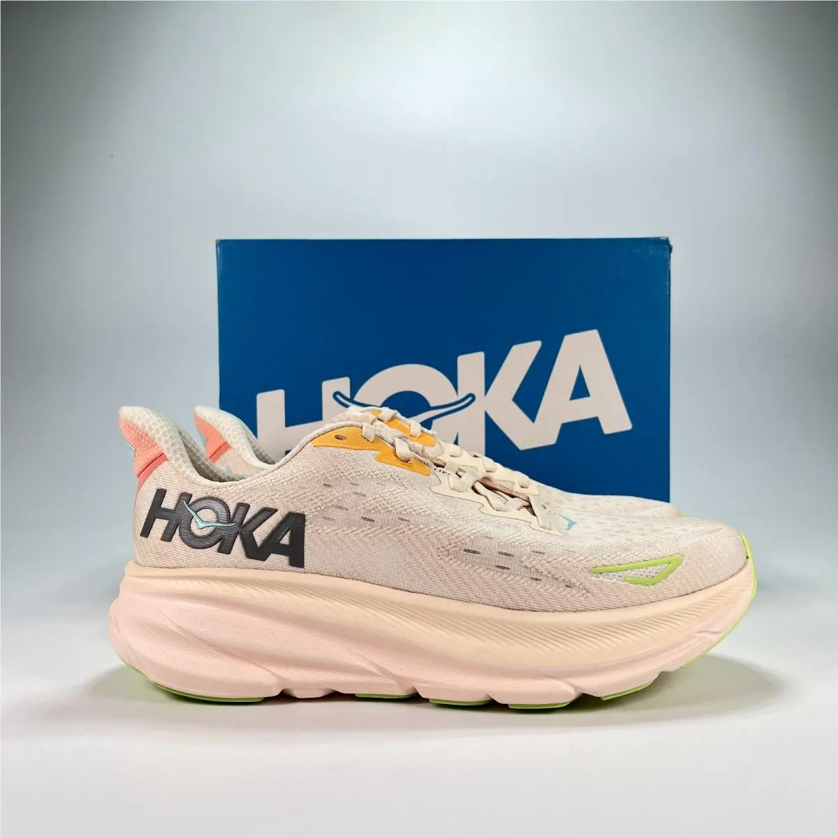 Hoka Clifton 9 Vanilla Astral Road Running Shoes 1127896 Vls Women`s Size 10B