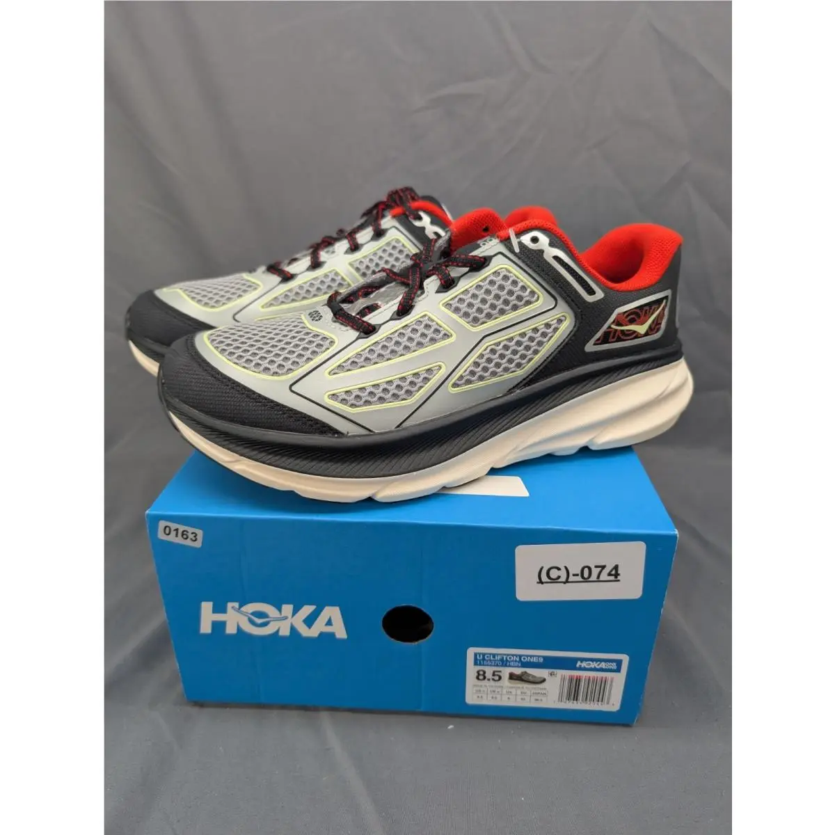Hoka Clifton One9 Black Habanero White 1155370-HBN Mens Size 8.5 / Women 9.5
