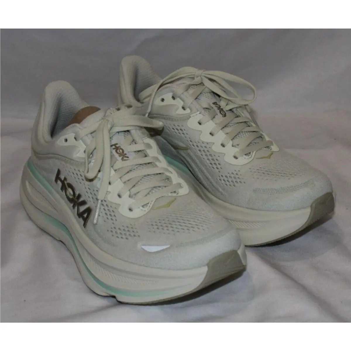 Hoka shoes - White 4