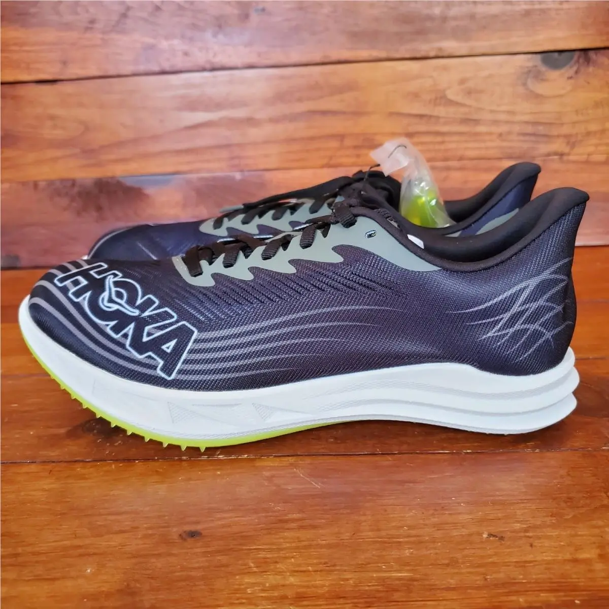 Hoka One One Crescendo MD 2 Track Spikes Men 10/W11.5 Black White Lime