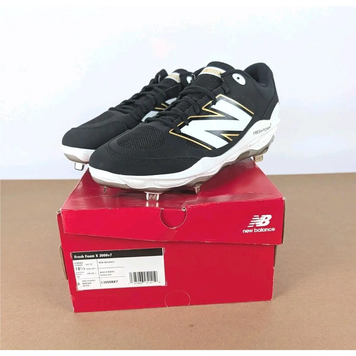 New Balance Men`s 10 1/2 Fresh Foam X 3000 V7 Baseball Shoe Cleats Black/white