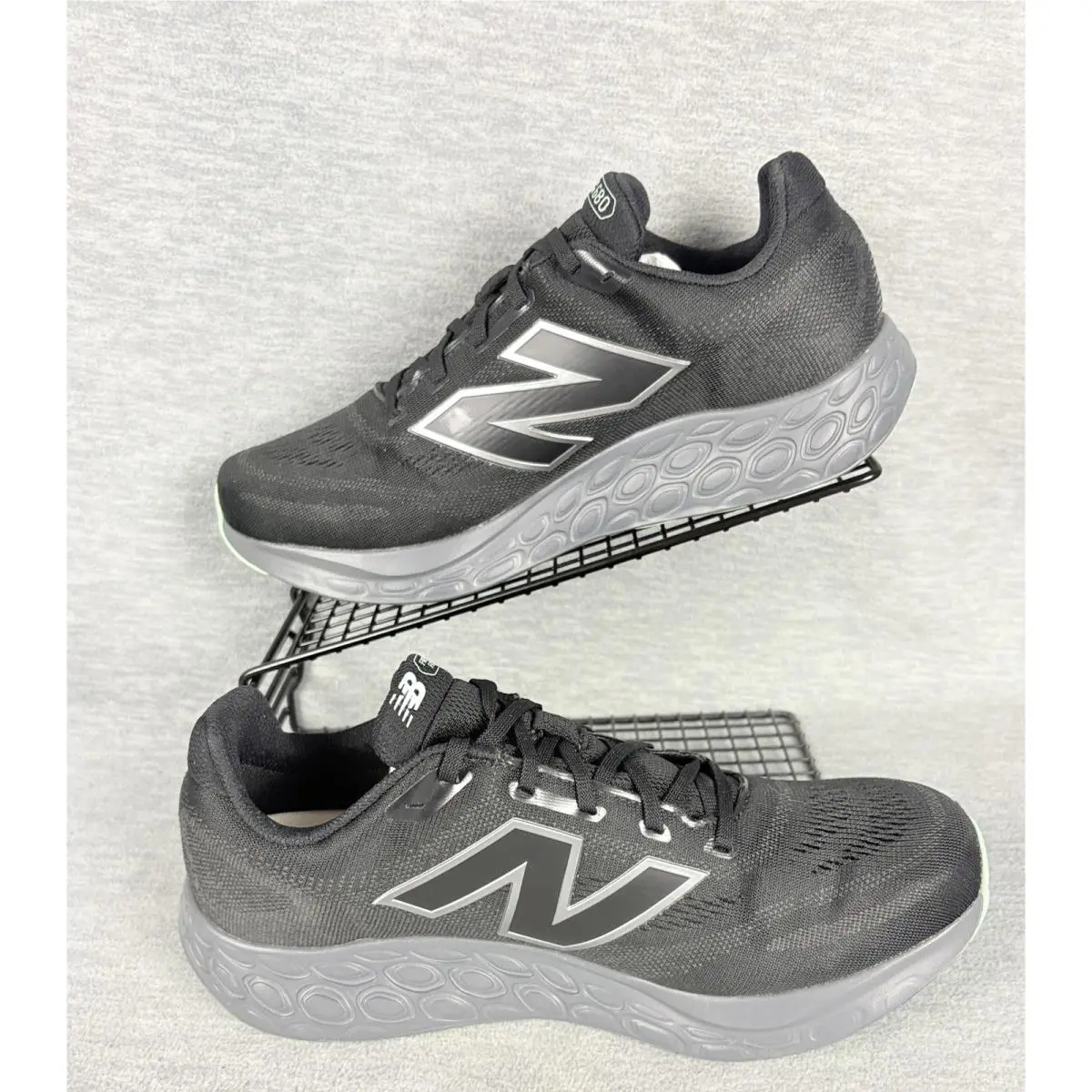 New Balance shoes - New Balance Fresh Foam 680 v8 Waterproof - Black 0