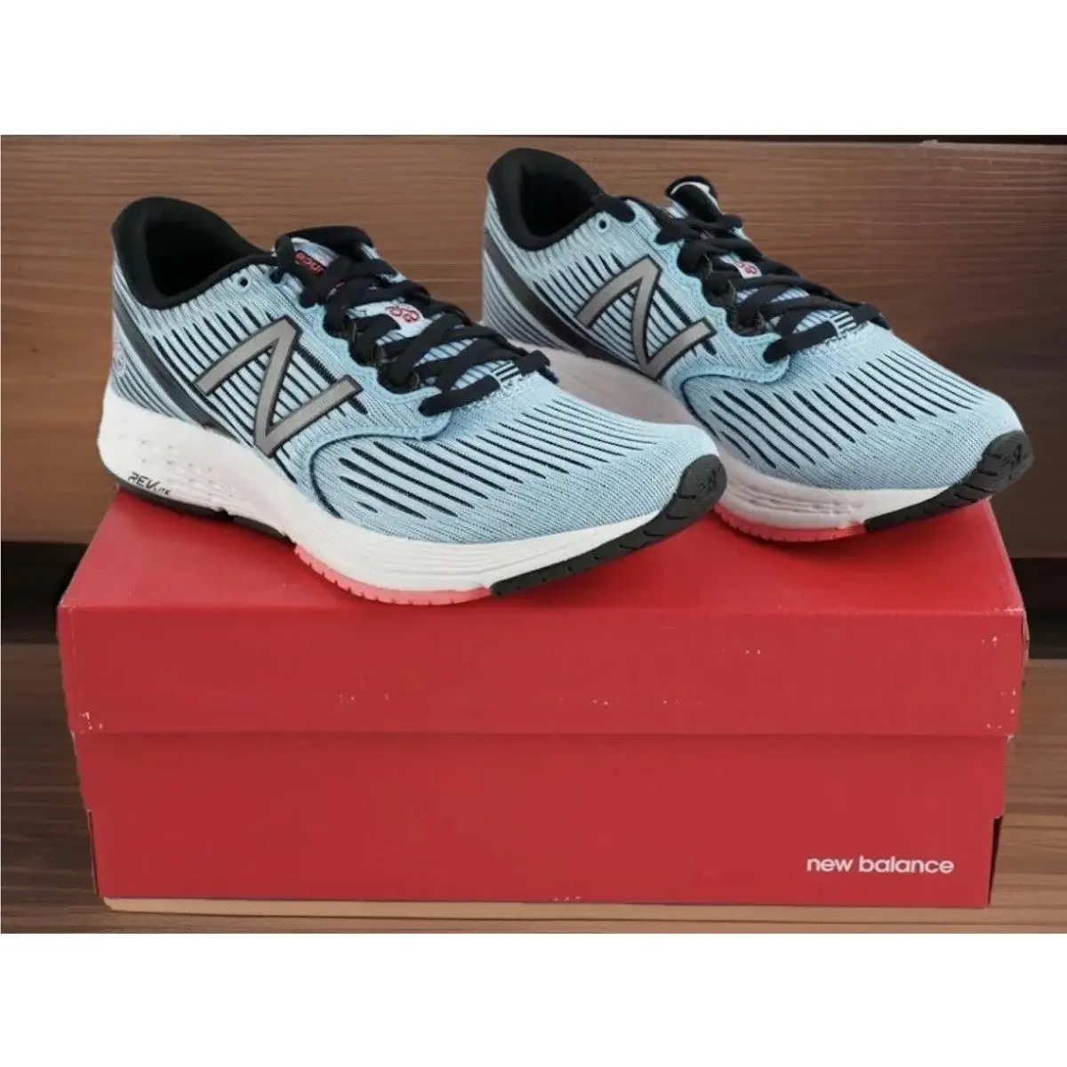 New Balance Running Race Shoes 890 Womens 6.5 Wide Fit
