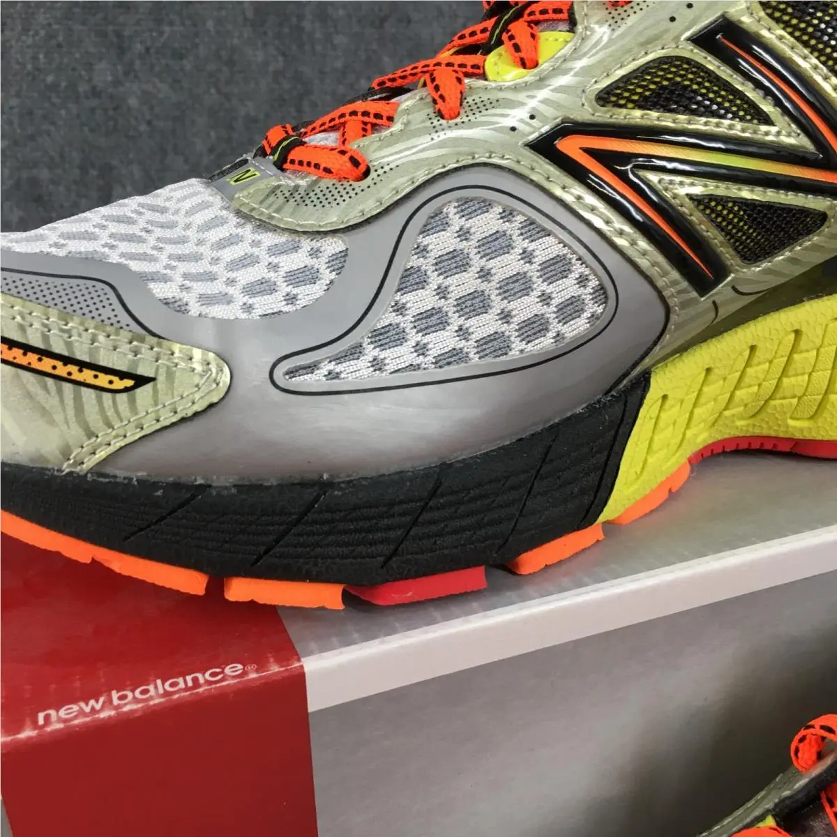 New Balance shoes - New Balance 860 - Gray 2