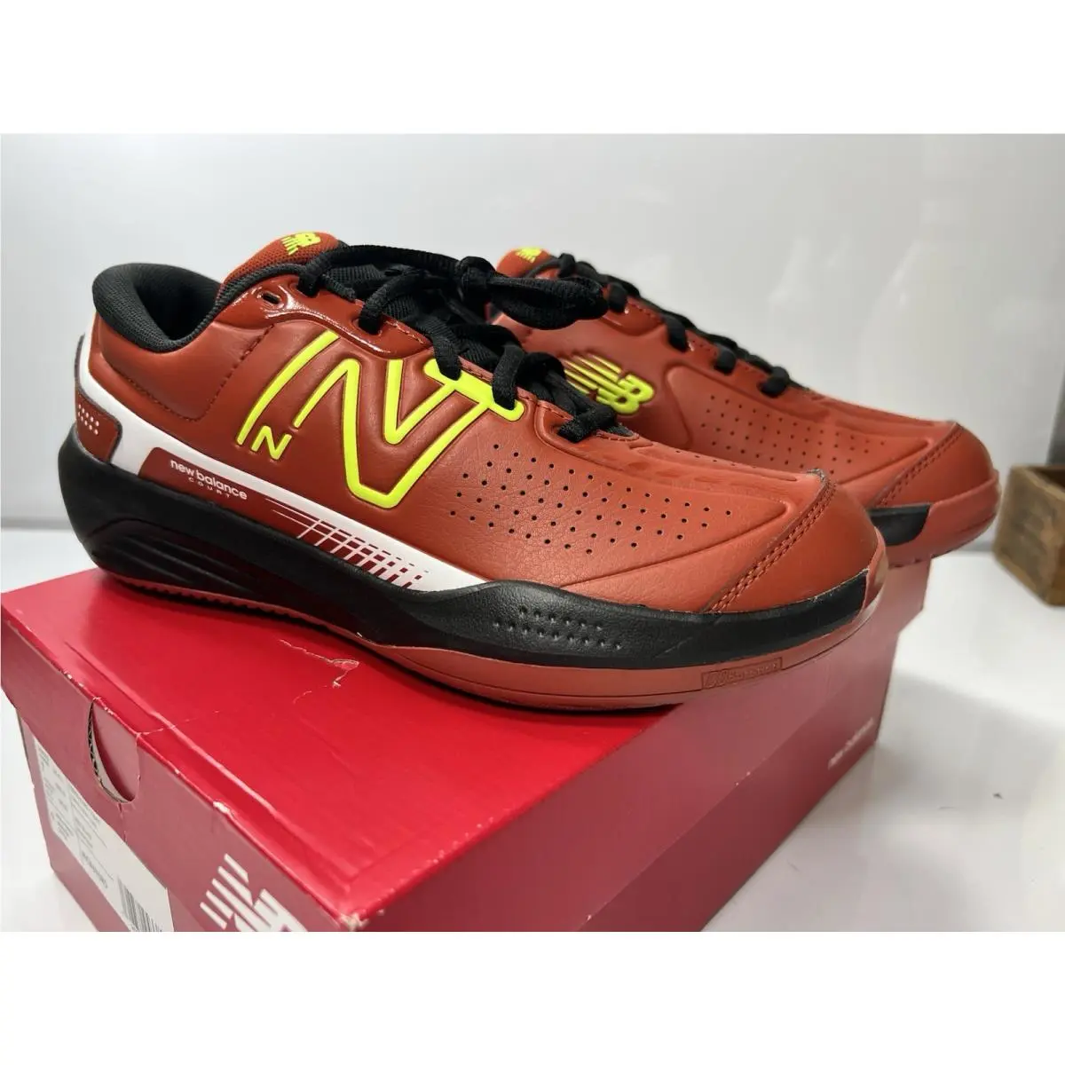 New Balance 696v5 Men`s Tennis Shoes Sports Red MCH696R5 Size 7 Men’s