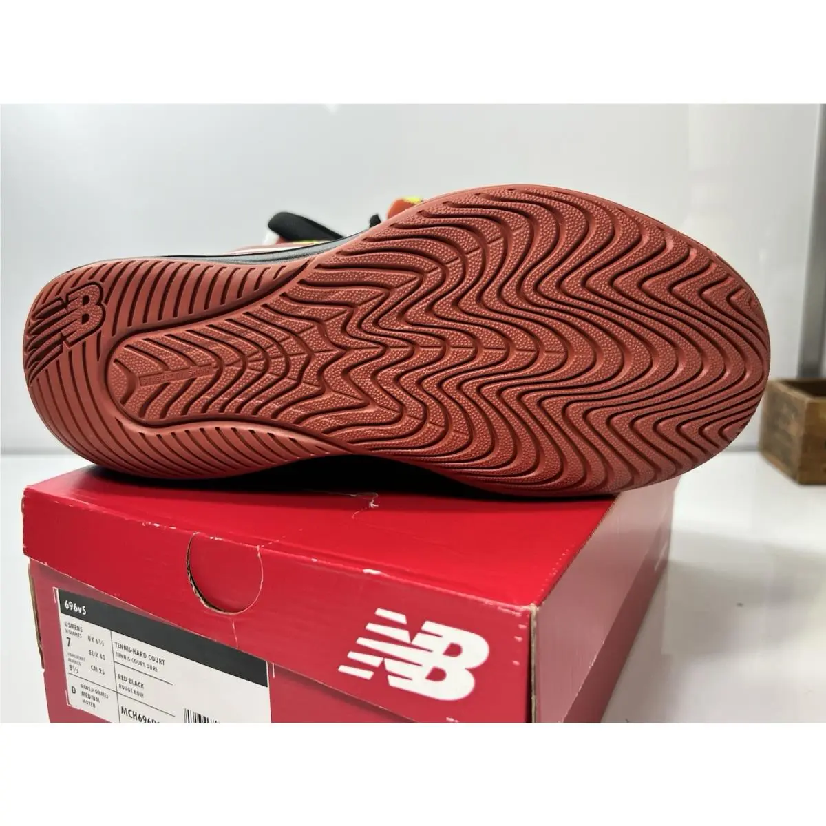 New Balance shoes - New Balance 696v5 - Red (UPC: 0196652943380) 2