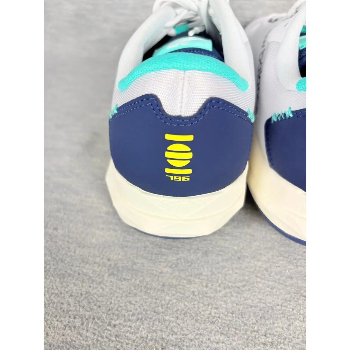New Balance shoes - New Balance FuelCell 796v4 - FuelCell - White 4