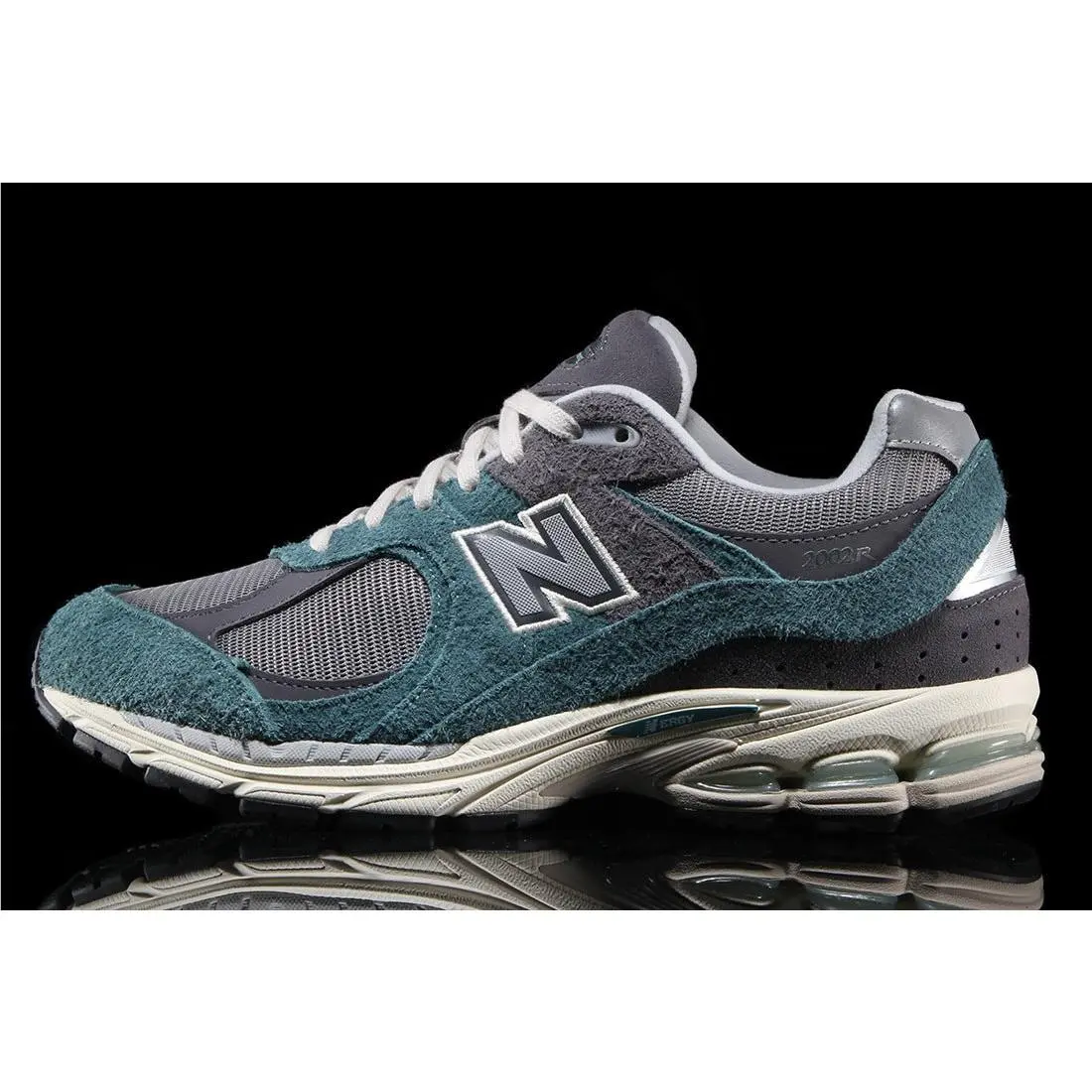 New Balance 2002R Men`s 8.5 M2002REM Green Grey Running Shoes