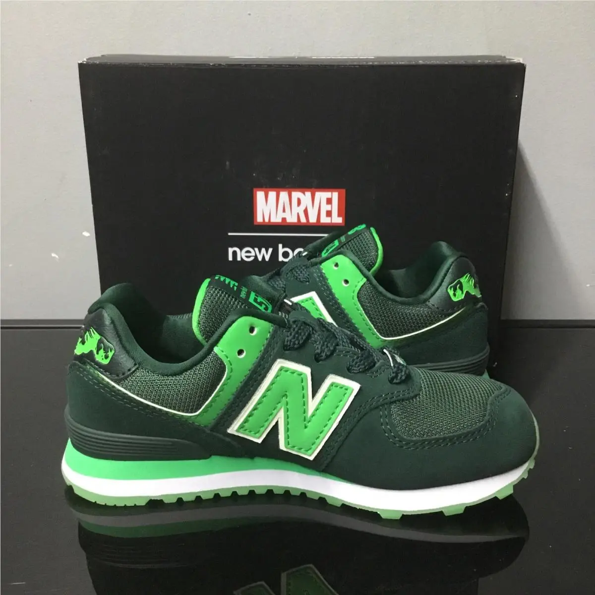 New Balance shoes - New Balance 574 - Green (UPC: 798248854799) 1