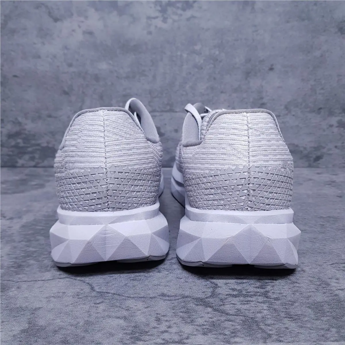 New Balance shoes - New Balance FuelCell Propel - FuelCell Propel - MFCPRLG5 - Gray 2