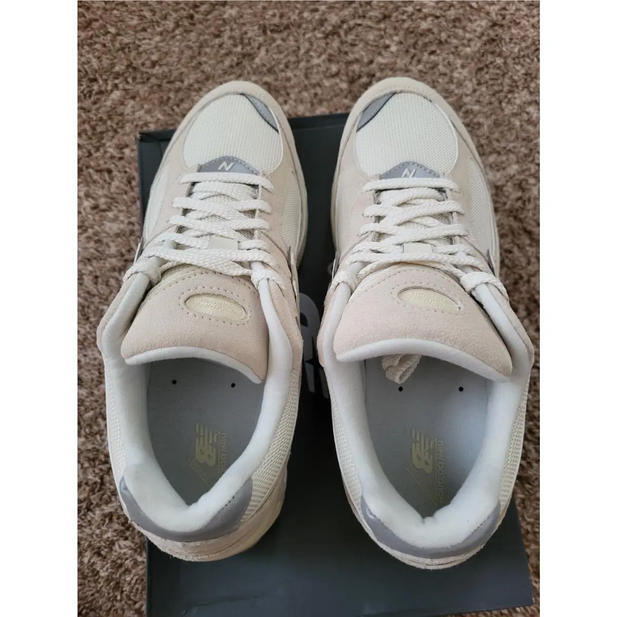 New Balance shoes - New Balance 2002R - Beige 2