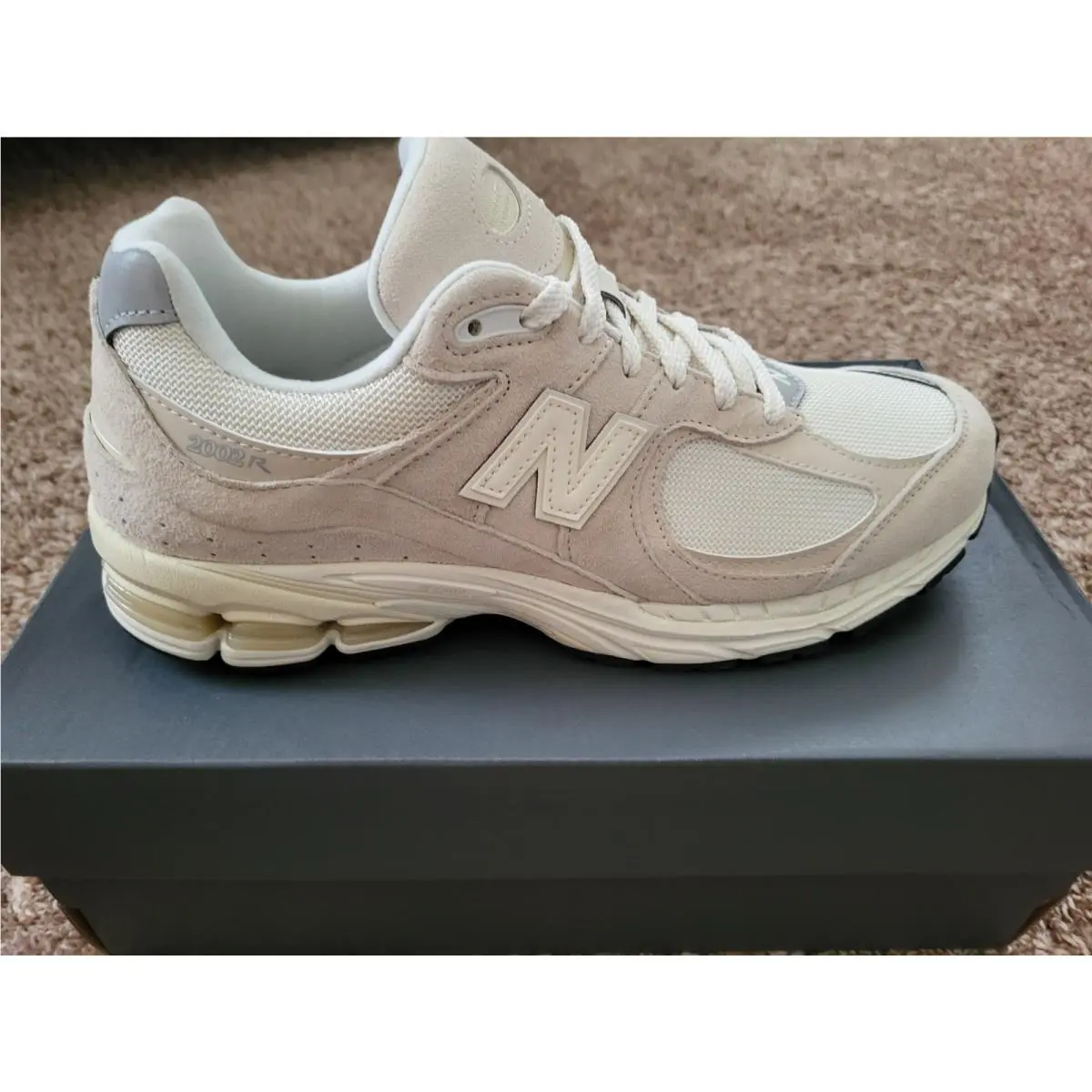 New Balance shoes - New Balance 2002R - Beige 5