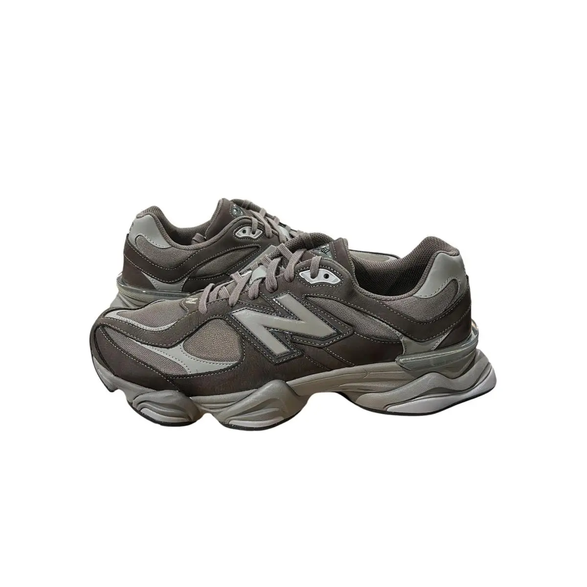 New Balance Men’s 9060 Brown Size 15