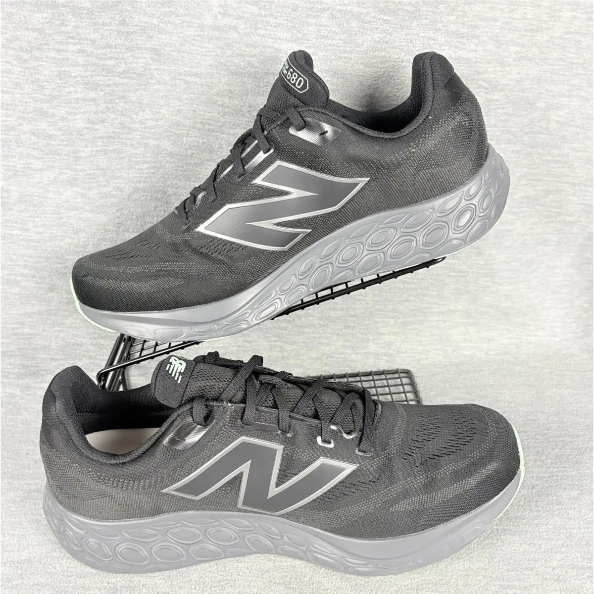 New Balance shoes - New Balance Fresh Foam 680 v8 Waterproof - Black 0