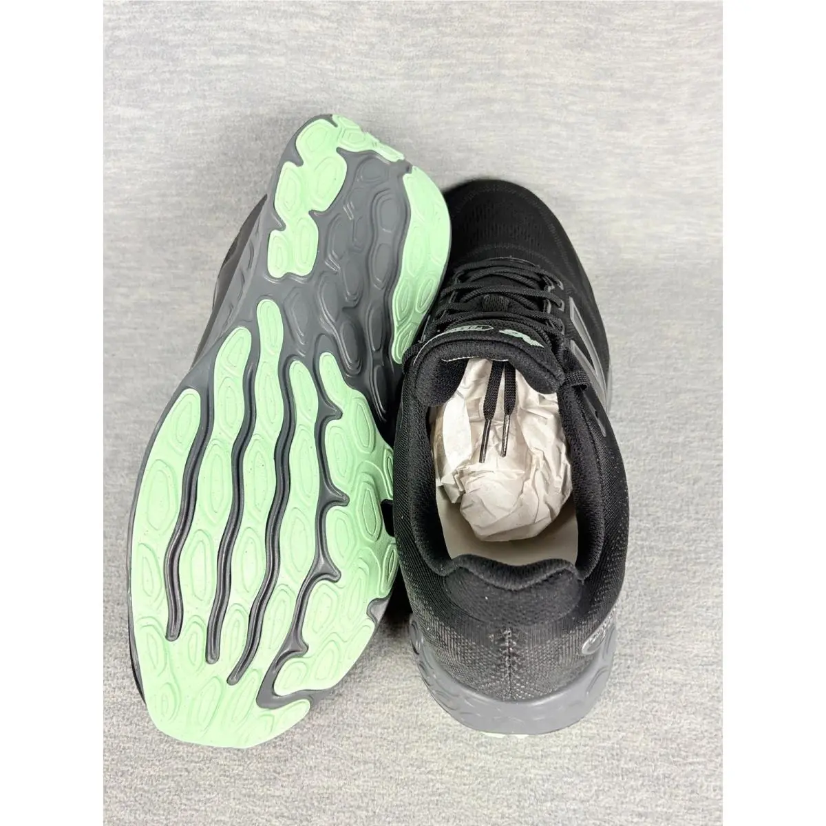 New Balance shoes - New Balance Fresh Foam 680 v8 Waterproof - Black 5