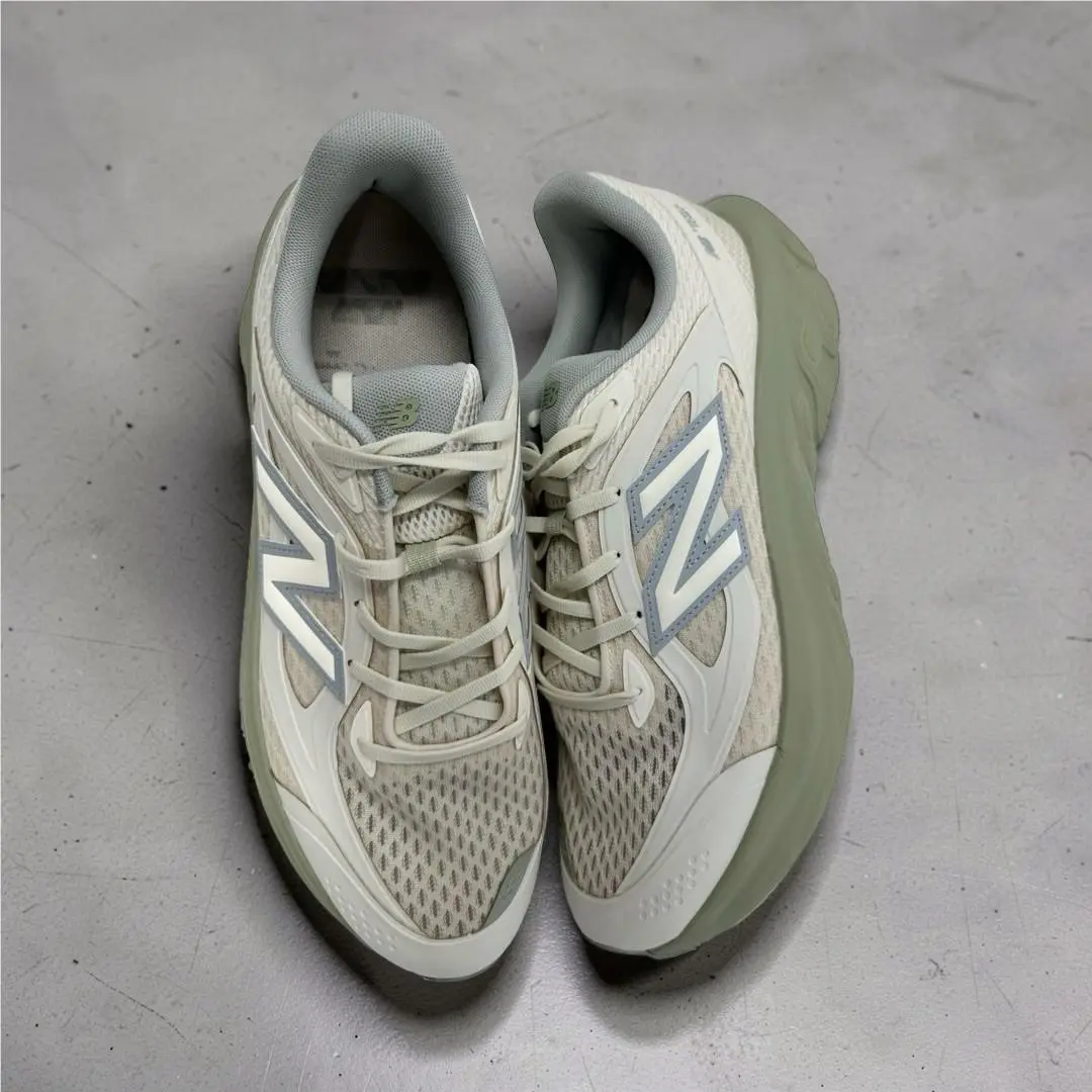 New Balance shoes - New Balance Fresh Foam X More v4 - Ivory 15