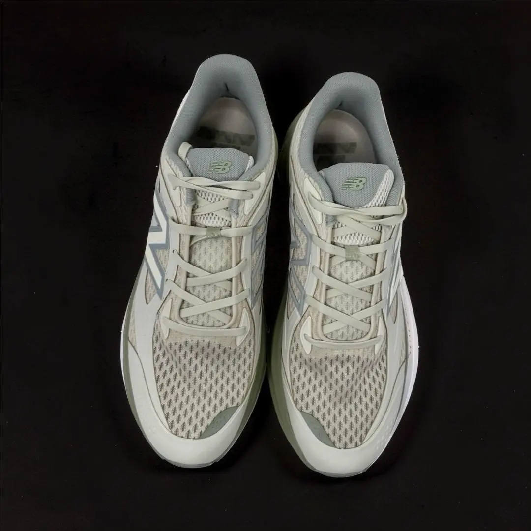 New Balance shoes - New Balance Fresh Foam X More v4 - Ivory 4