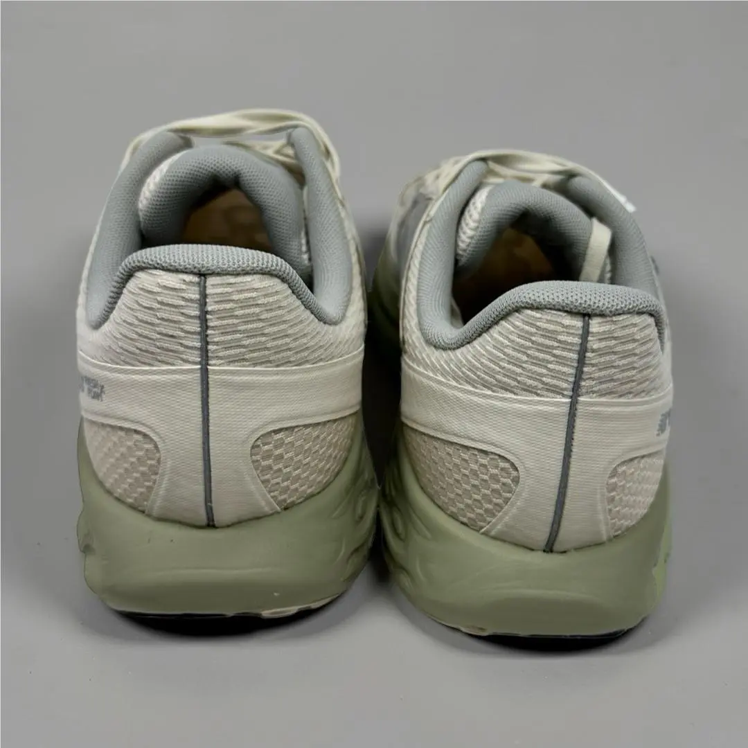 New Balance shoes - New Balance Fresh Foam X More v4 - Ivory 5