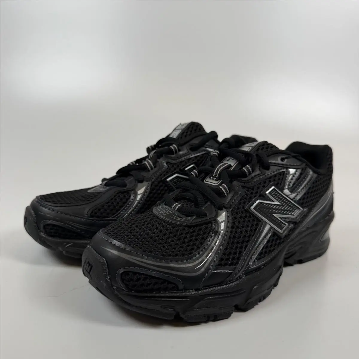 New Balance 740 Black Silver Metallic GS Kids Running Shoes GR740BM Size 5Y