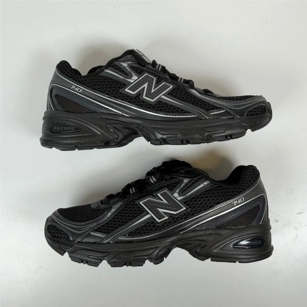 New Balance shoes - New Balance 740 - Black 0