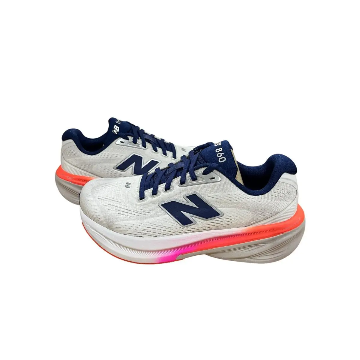 New Balance Women’s Fresh Foam X860v15 White/blue Size 7.5