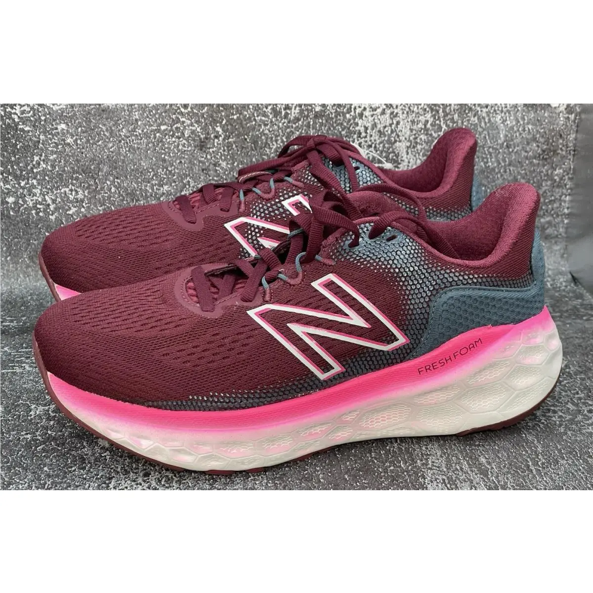New Balance Fresh Foam More v3 Women`s Size 8 D Wide Running Shoes WMORCP3