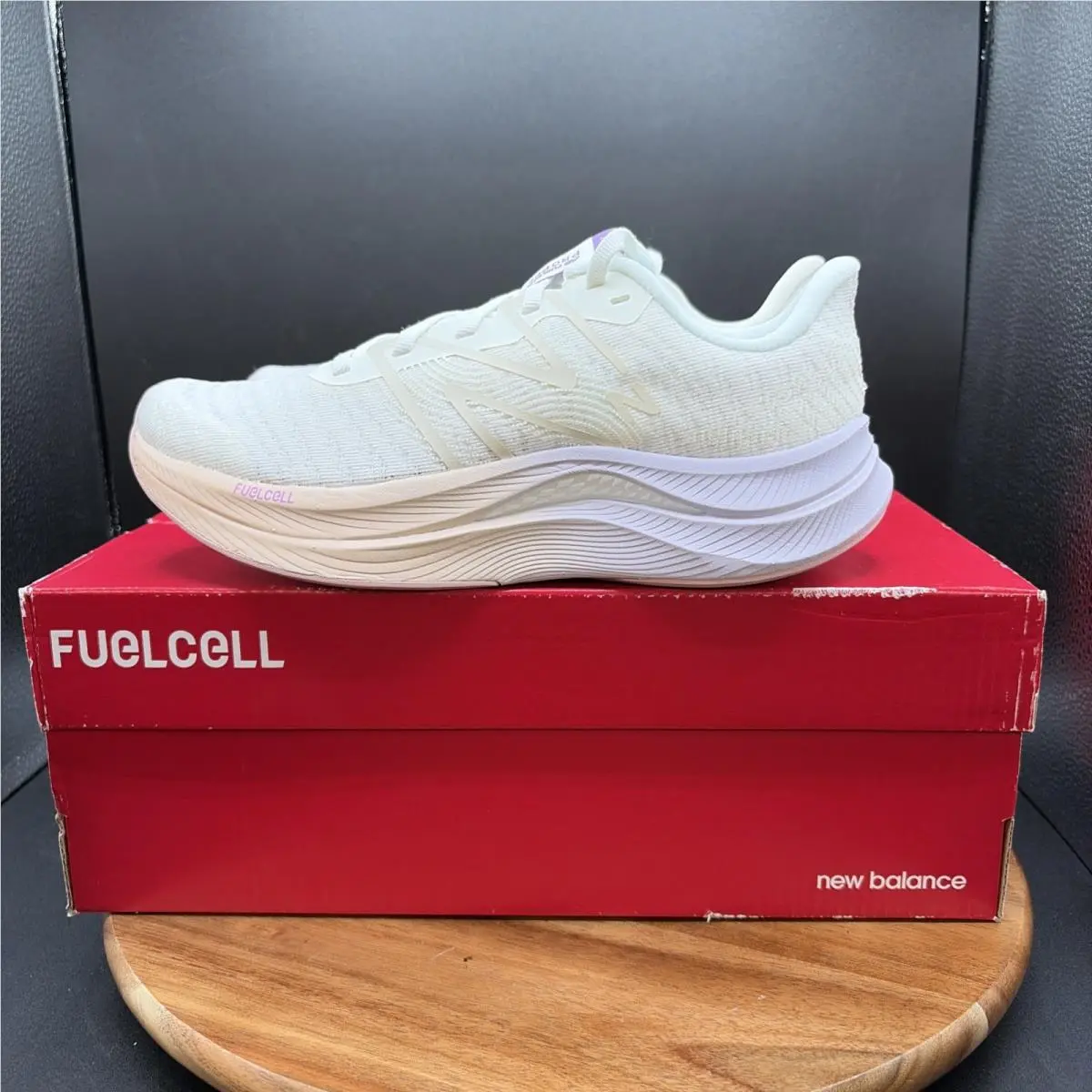 New Balance Fuelcell Propel v4 Womens Size 6 Running Shoes White WFCPRWV4