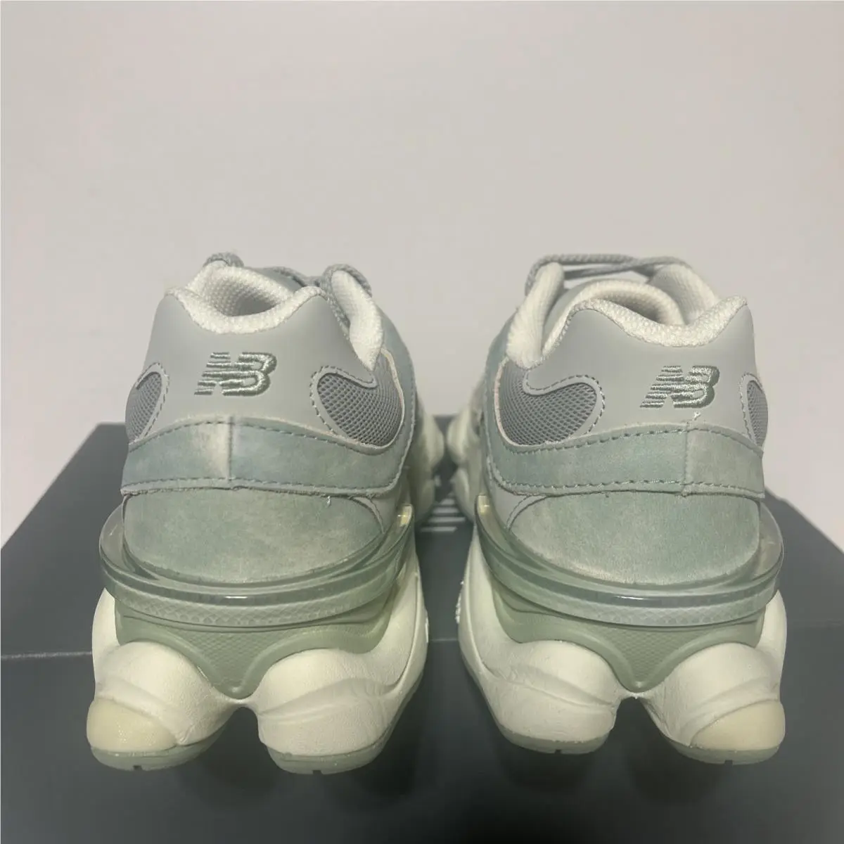 New Balance shoes - New Balance 9060 - U90608Z4 - Green 1