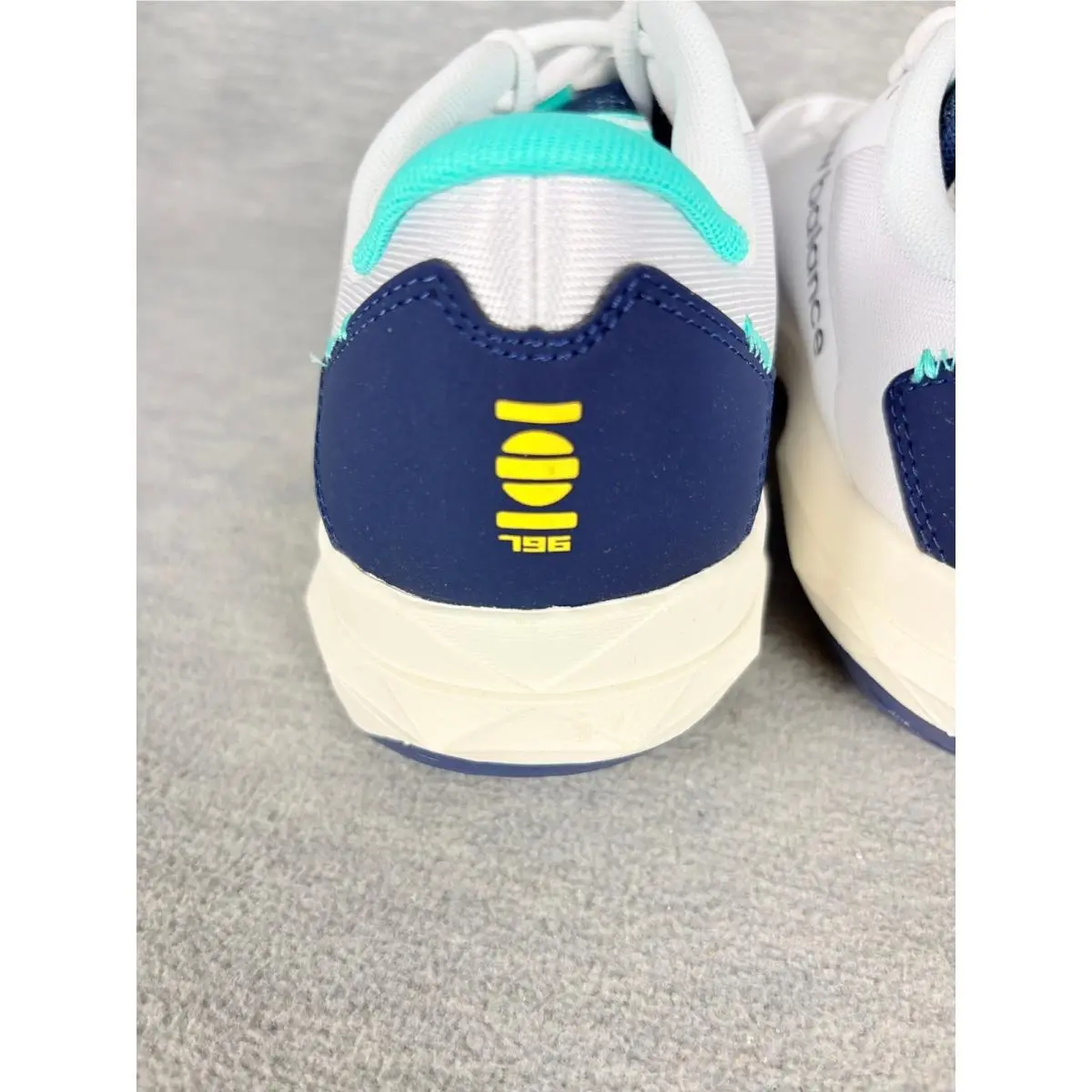 New Balance shoes - New Balance FuelCell 796v4 - FuelCell - White 8