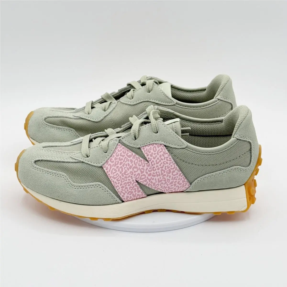 New Balance shoes - 327 - Green (UPC: 198686814247) 2