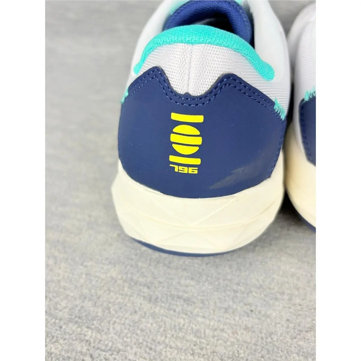 New Balance shoes - New Balance FuelCell 796v4 - FuelCell - White 7