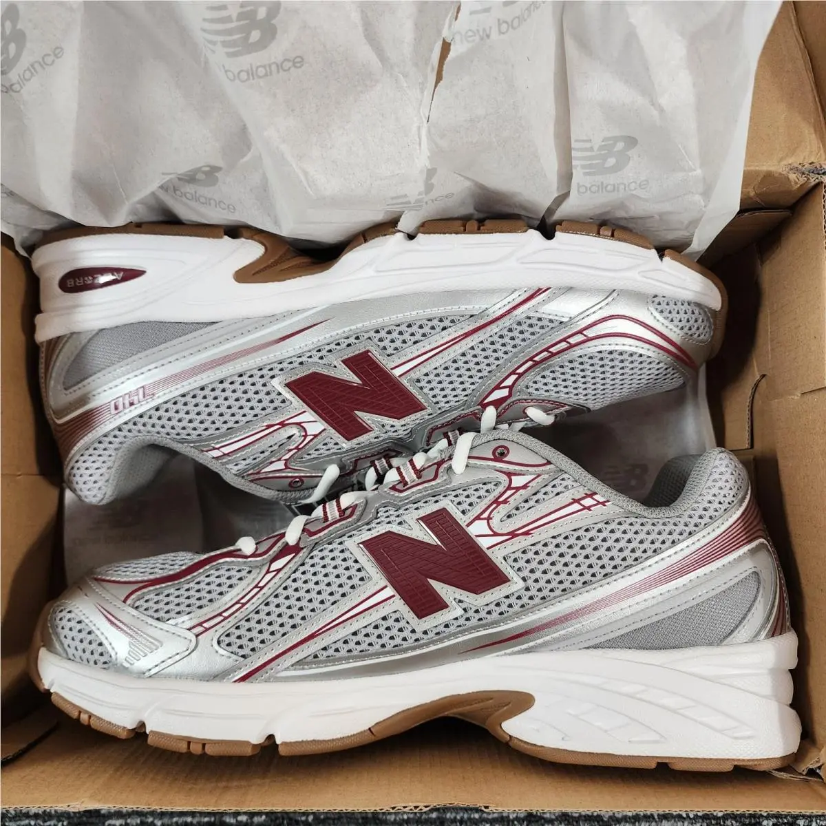 New Balance Lifestyle 740 Unisex Red Grey Women 13 Men 11.5 Medium