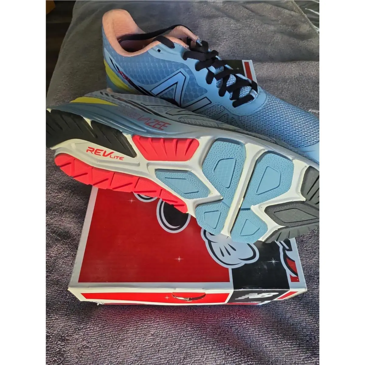 New Balance Mens Run Disney Dumbo 9M