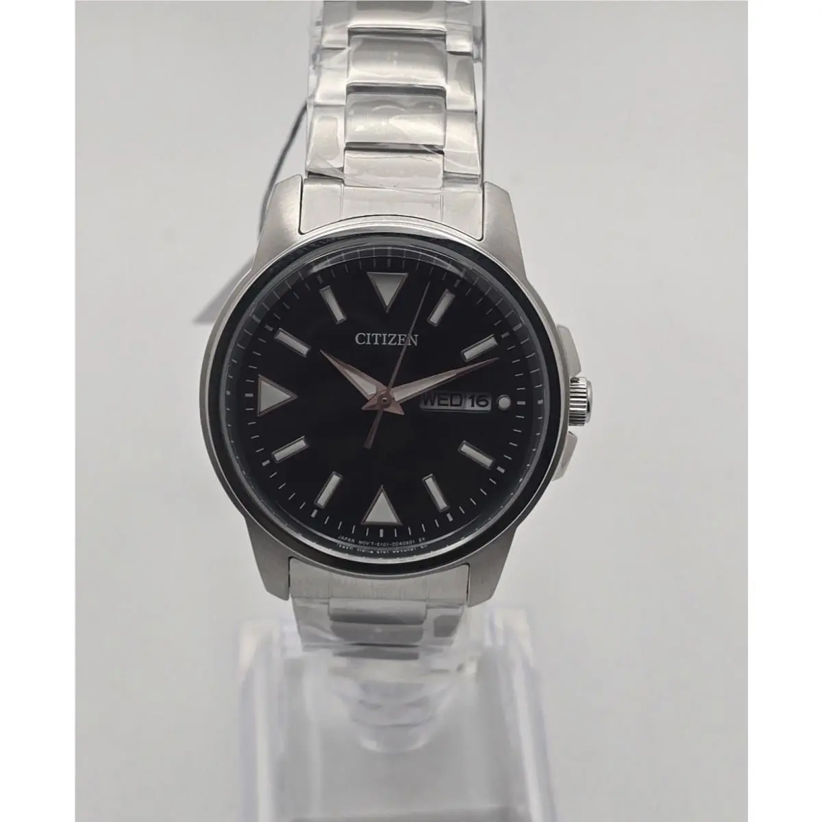 Citizen Eco-drive Sport Field Day-date Men`s Watch BM8180-62E